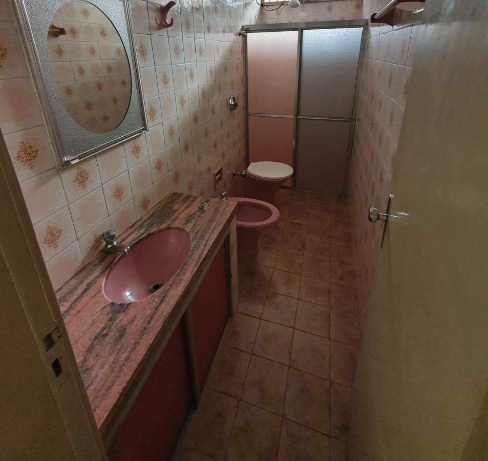 Hostel Umuarama Uberlândia Esterno foto