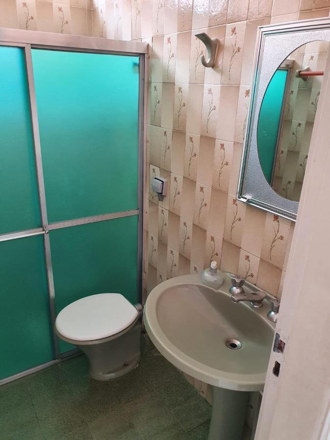 Hostel Umuarama Uberlândia Esterno foto